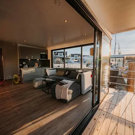 Hébergement de vacances Floatinghouses