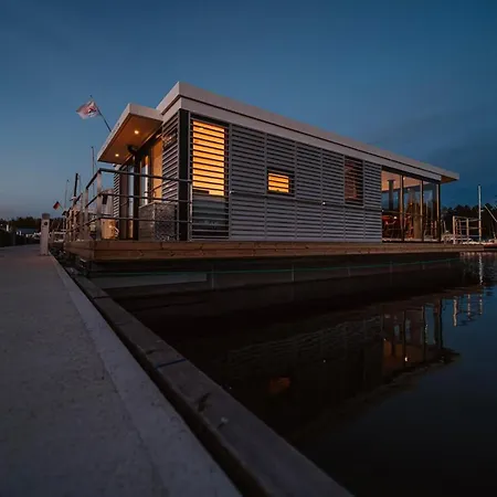 Ferienhaus Floatinghouses