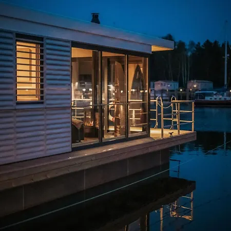 Floatinghouses Ferienhaus *
