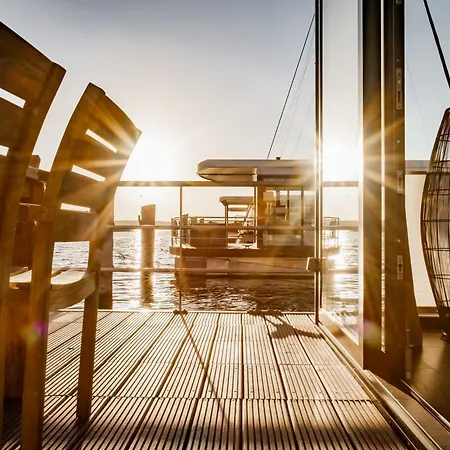 Hébergement de vacances Floatinghouses
