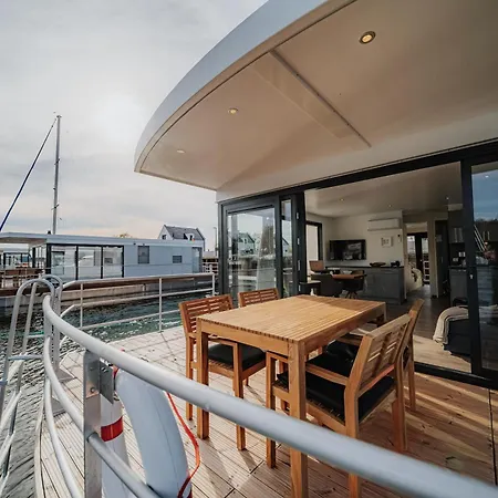 Floatinghouses * Peenemunde